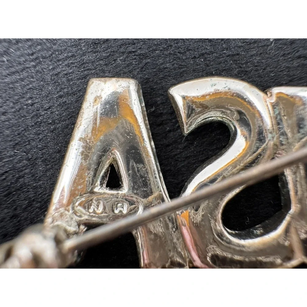 N A bold vintage